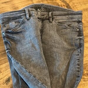 Classic Gray Women's Skinny Jeans